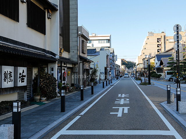 芦原温泉の町並み