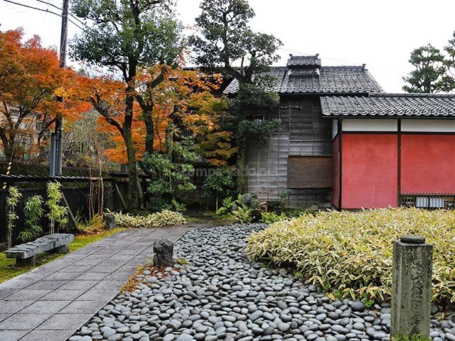 魯山人寓居跡いろは草庵