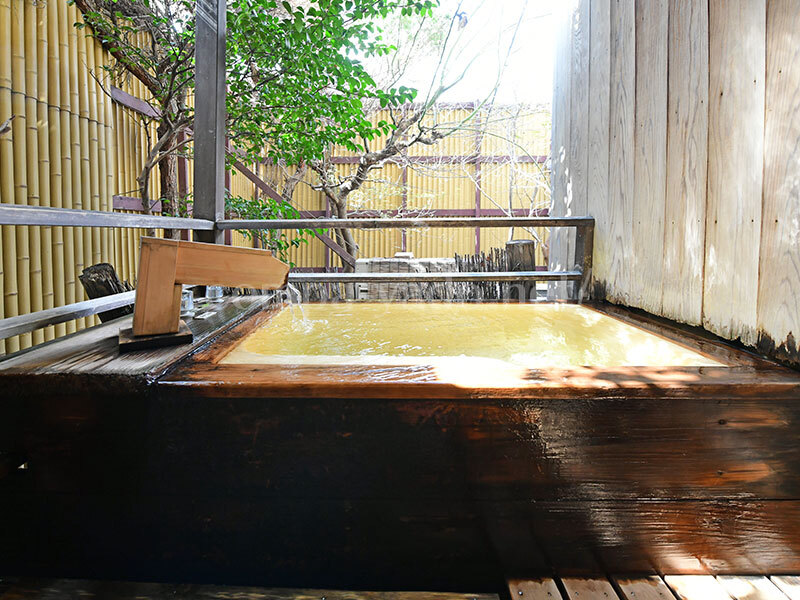 富士野屋の露天風呂