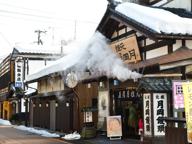 月岡温泉街