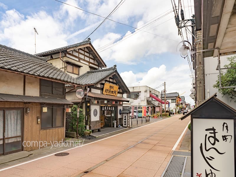 月岡温泉の町並み