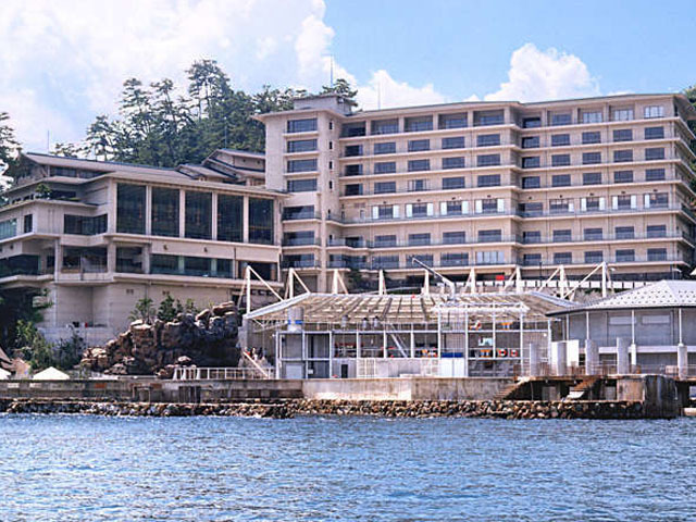 日和山温泉 ホテル金波楼のコンパニオン宴会プラン 宴会コンパニオン旅行