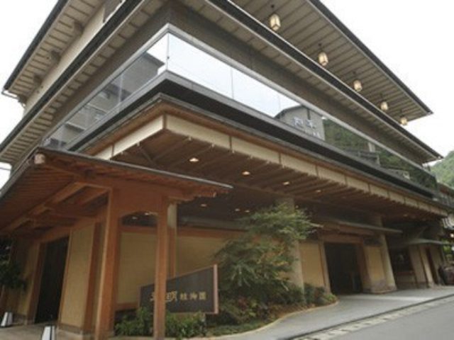 山中温泉 翠明 桂御園のコンパニオン宴会プラン 宴会コンパニオン旅行