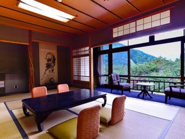 奥飛騨温泉郷 平湯館 生粋源泉放流の宿のコンパニオン宴会プラン 宴会コンパニオン旅行 奥飛騨温泉郷 平湯館 生粋源泉放流の宿のコンパニオン宴会プラン 宴会コンパニオン旅行