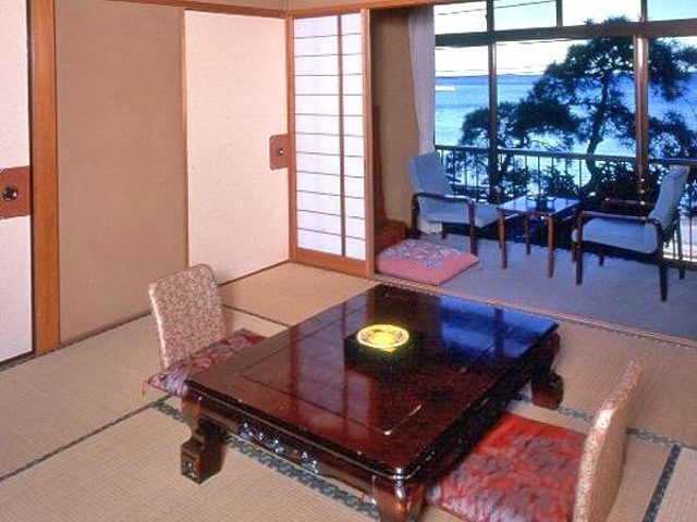 熱海温泉 海辺の宿 長濱苑のコンパニオン宴会プラン 宴会コンパニオン旅行