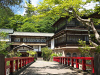 四万温泉　積善館本館