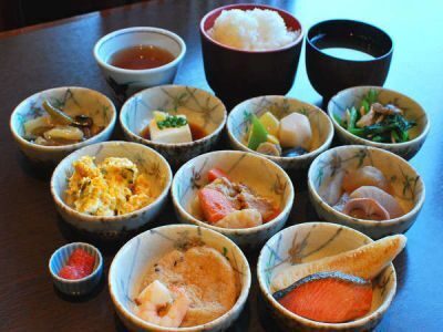 ホテルの食事