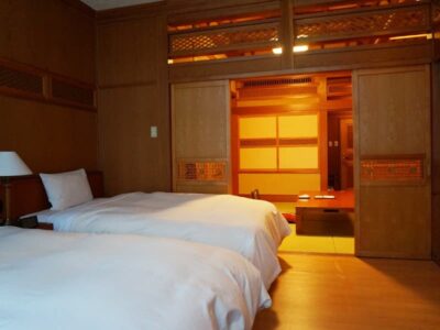 こだわられた作りの和洋室