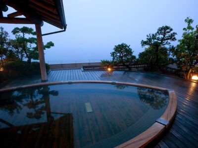 朝の展望露天風呂