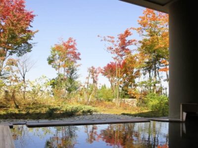 四季折々の景色が見える露天風呂