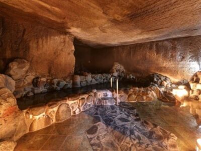 洞窟風呂_頼朝の湯　本陣