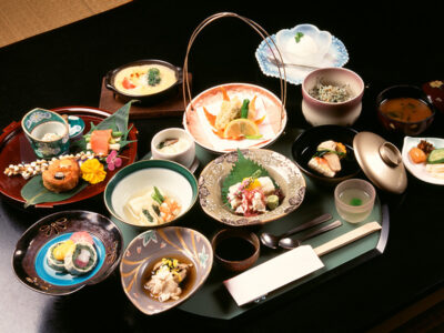 盛りだくさんの会席料理