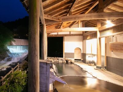 ホテル山水荘の露天風呂