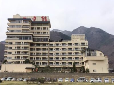 旅館の正面