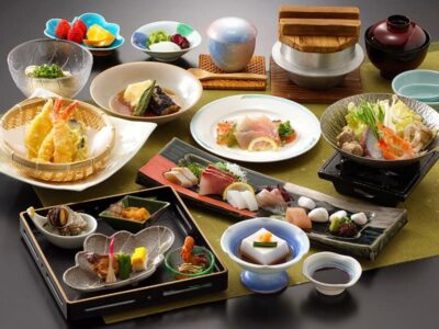 寿司と天ぷらの贅沢な会席料理
