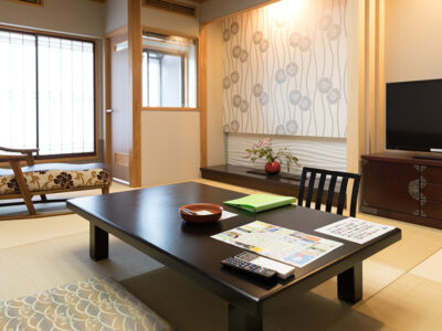 こだわられているゆったりした和室