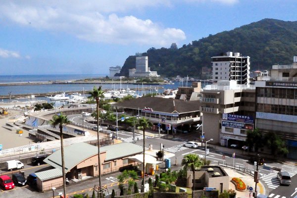 熱海温泉の街並み