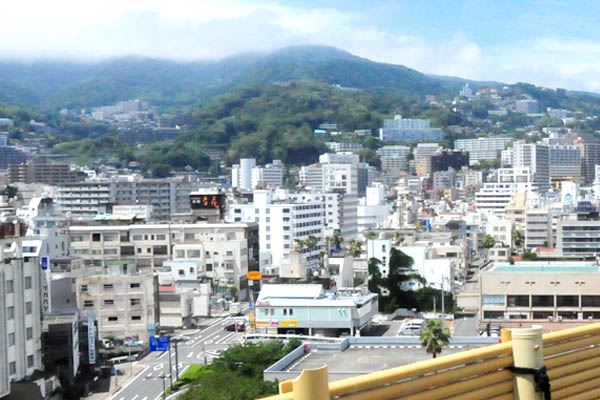 熱海温泉の街並み